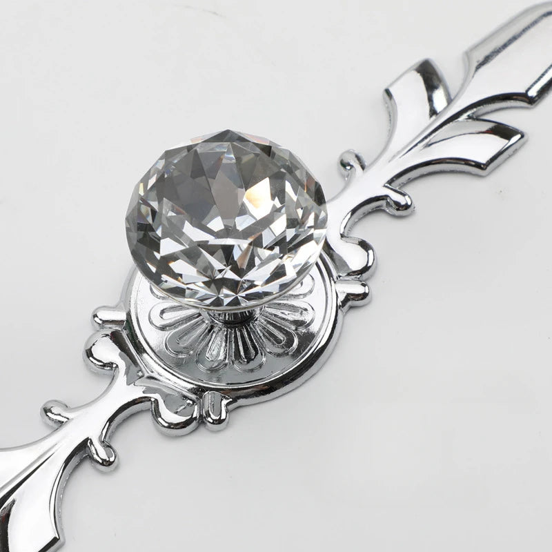 Luxury Diamond Crystal Handles Knobs for Shoebox Cabinet Closet Door Drawers and Wardrobe Pulls Elegant and Durable Design