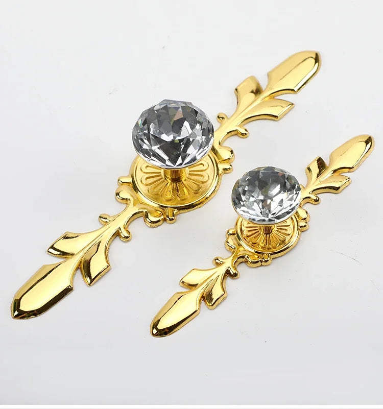 Luxury Diamond Crystal Handles Knobs for Shoebox Cabinet Closet Door Drawers and Wardrobe Pulls Elegant and Durable Design