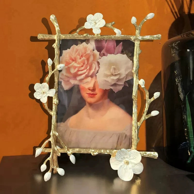 Nordic Style Metal Photo Frame Flower Decor Golden Metal Frame For Pictures Holder Photocards Room Decoration Valentine's Gift