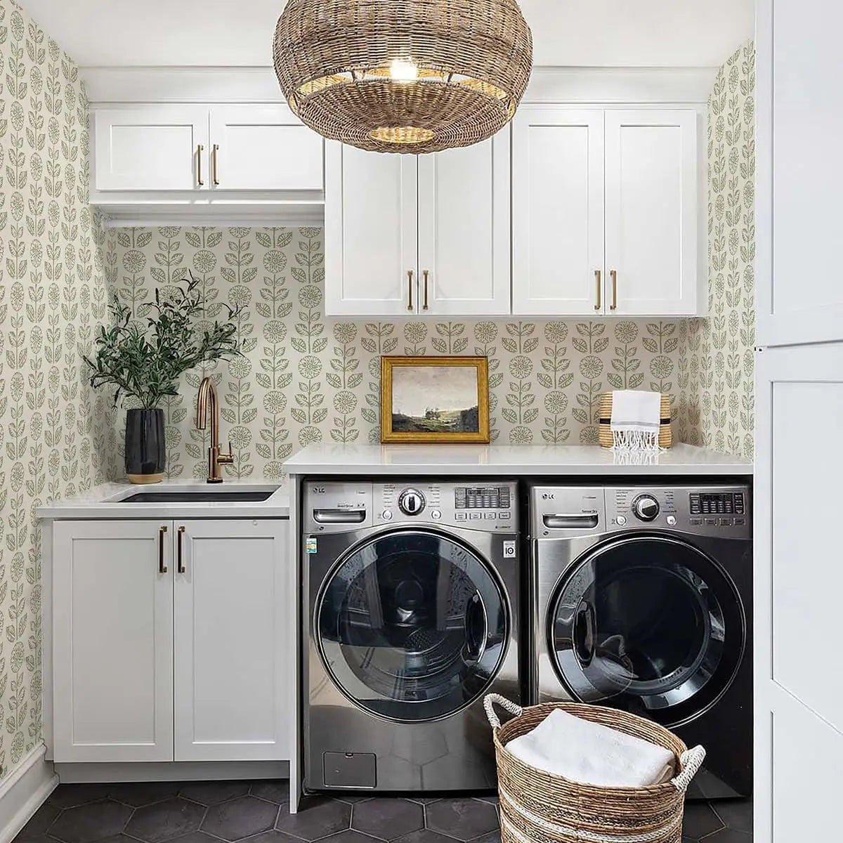 Vintage Floral Peel and Stick Wallpaper, Beige Tulip Pattern, Self-Adhesive Waterproof for Bathroom Bedroom Decor