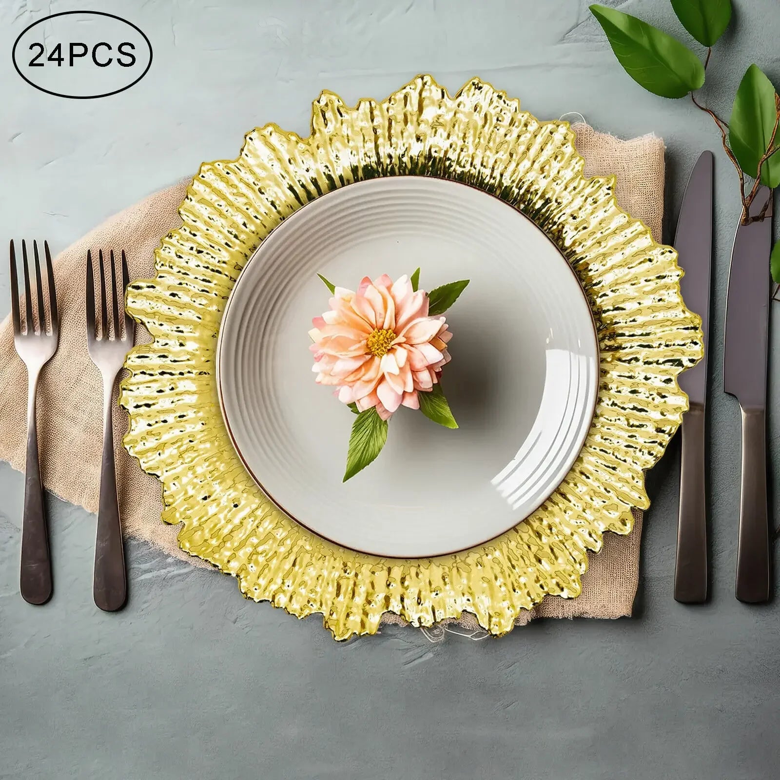 Gold Chargers PP Plate Decoratio Table Setting Restaurant Round Salad Reef Plate Pad for Wedding Christmas Dinner Decor 24Pcs