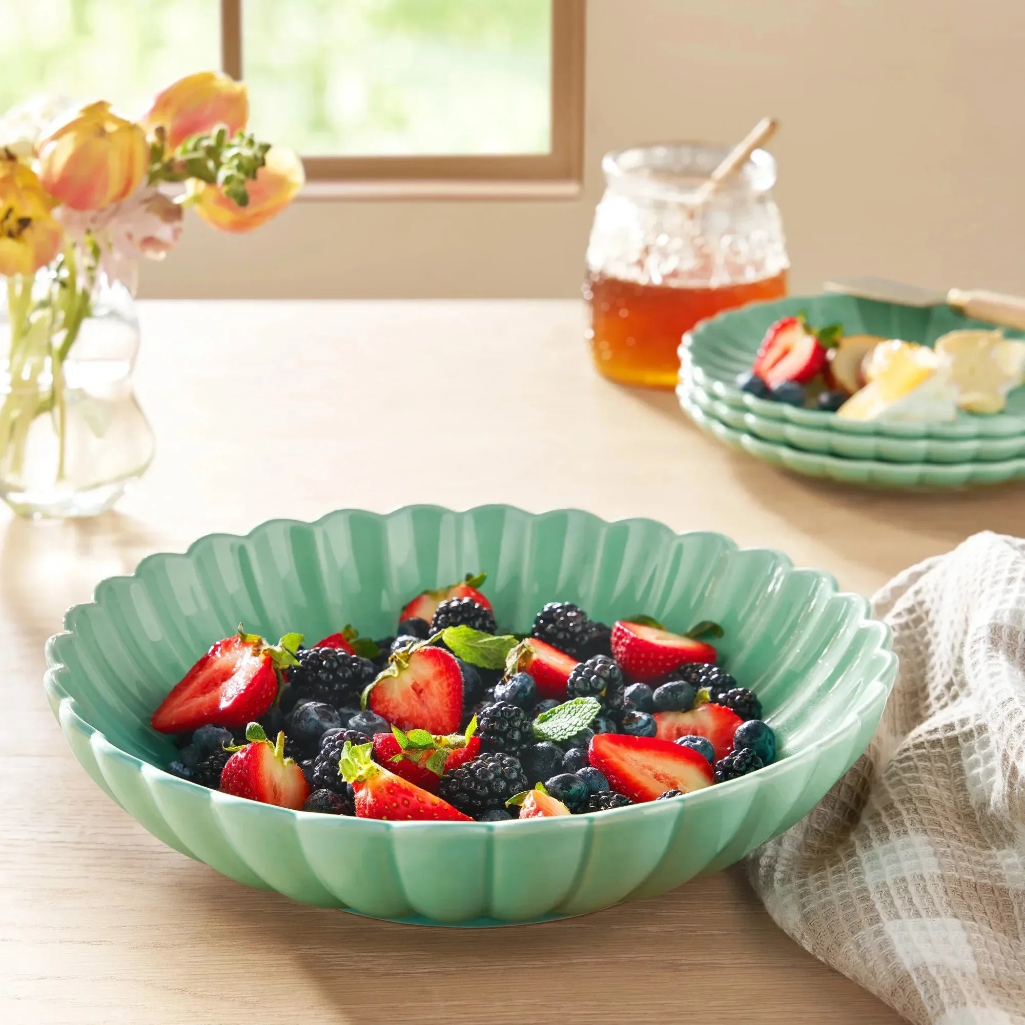 Vintage Green Serving Bowl - Microwave Safe Pasta & Mashed Potatoes Bowl | Colette Collection