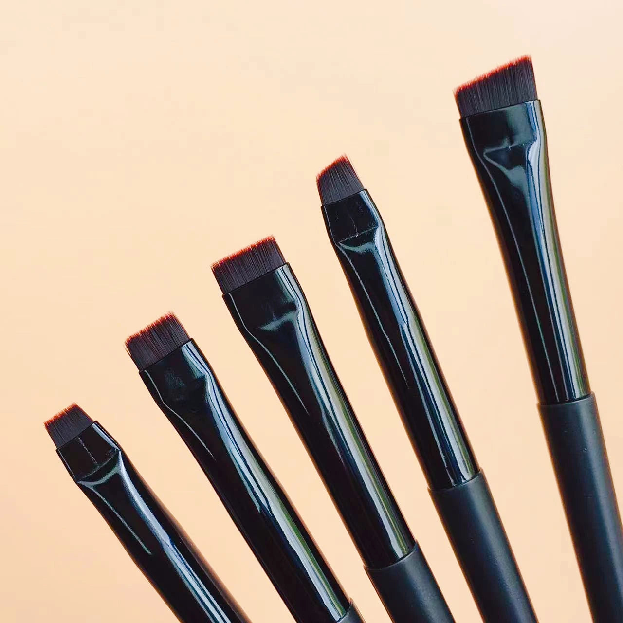 LOYBJ Thin Eyebrow Eyeliner Brush Super Fine Angled Brow Contour Brush Portable Women Eyebrow Liner Cream Cosmetic Makeup Tools