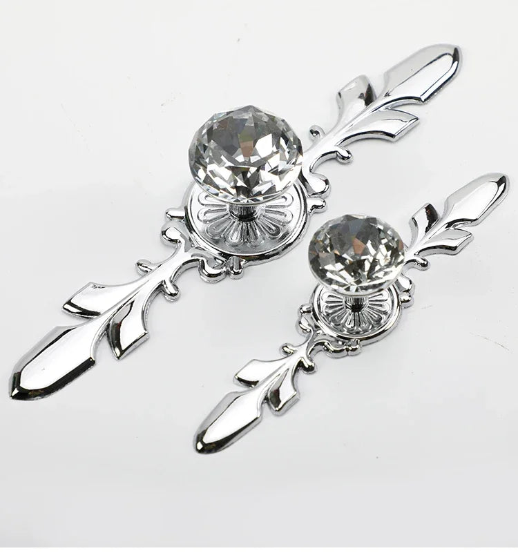 Luxury Diamond Crystal Handles Knobs for Shoebox Cabinet Closet Door Drawers and Wardrobe Pulls Elegant and Durable Design