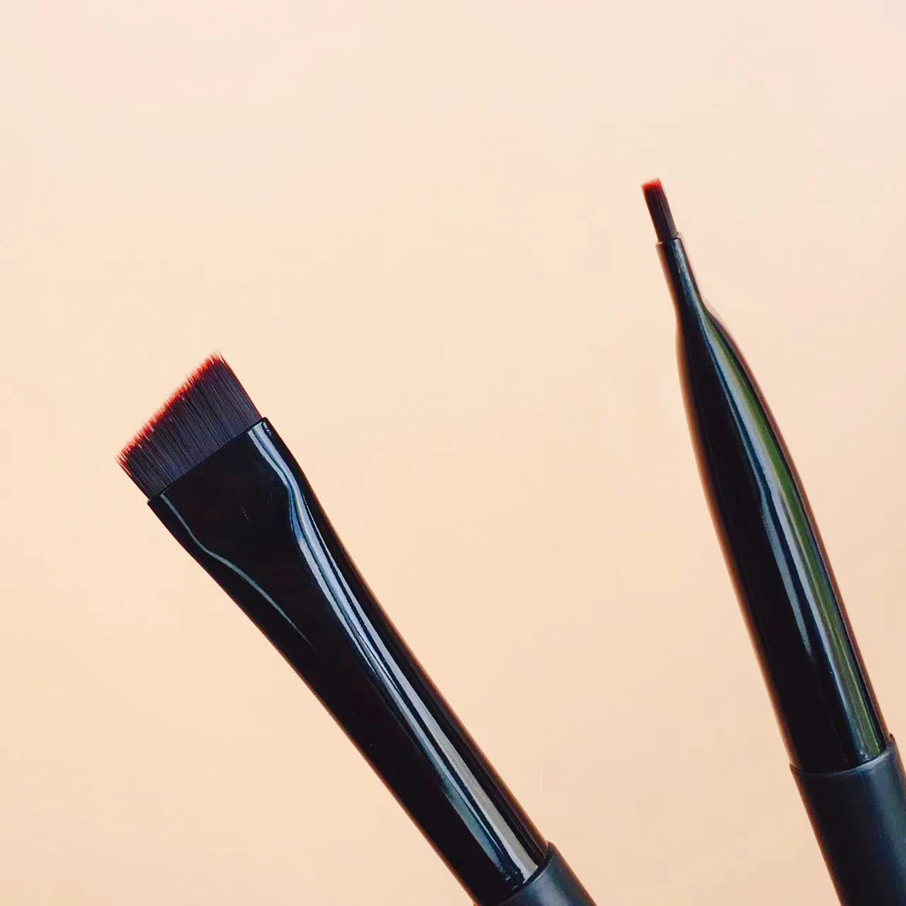 LOYBJ Thin Eyebrow Eyeliner Brush Super Fine Angled Brow Contour Brush Portable Women Eyebrow Liner Cream Cosmetic Makeup Tools