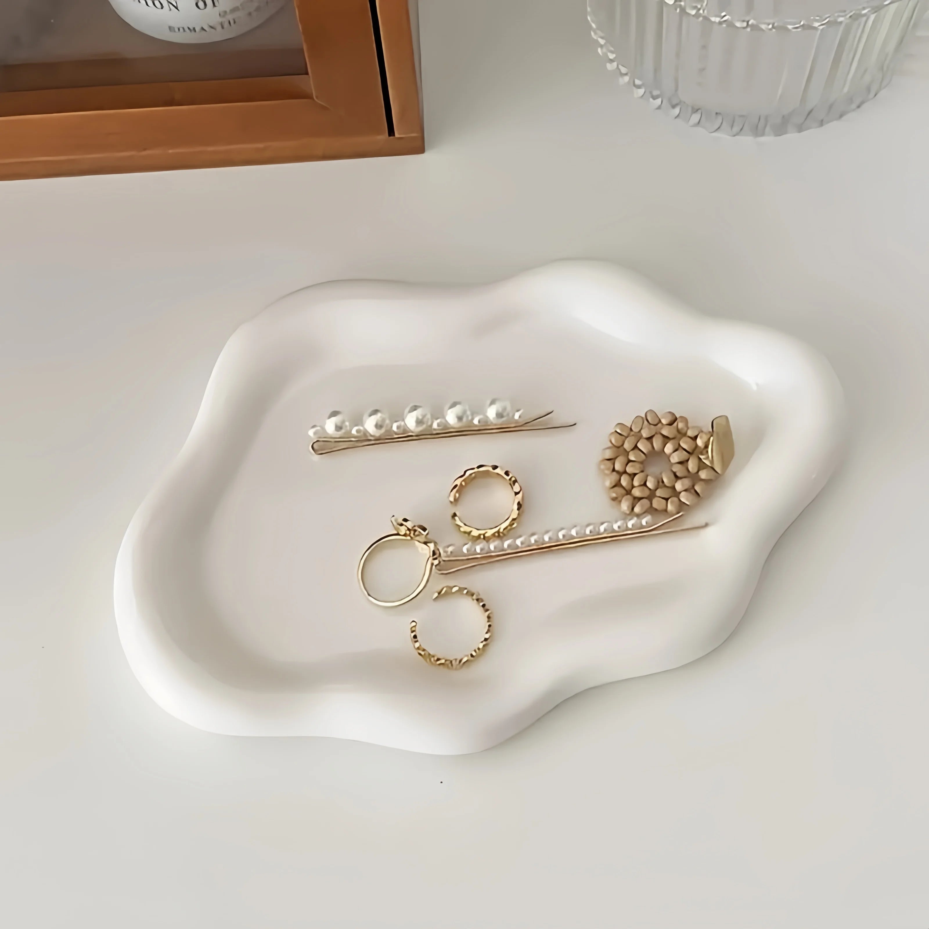 Plastic Trays, Photo Props, Jewelry Storage Plates, Display Plates, Light Luxury Accessories and Ornaments trays decorative