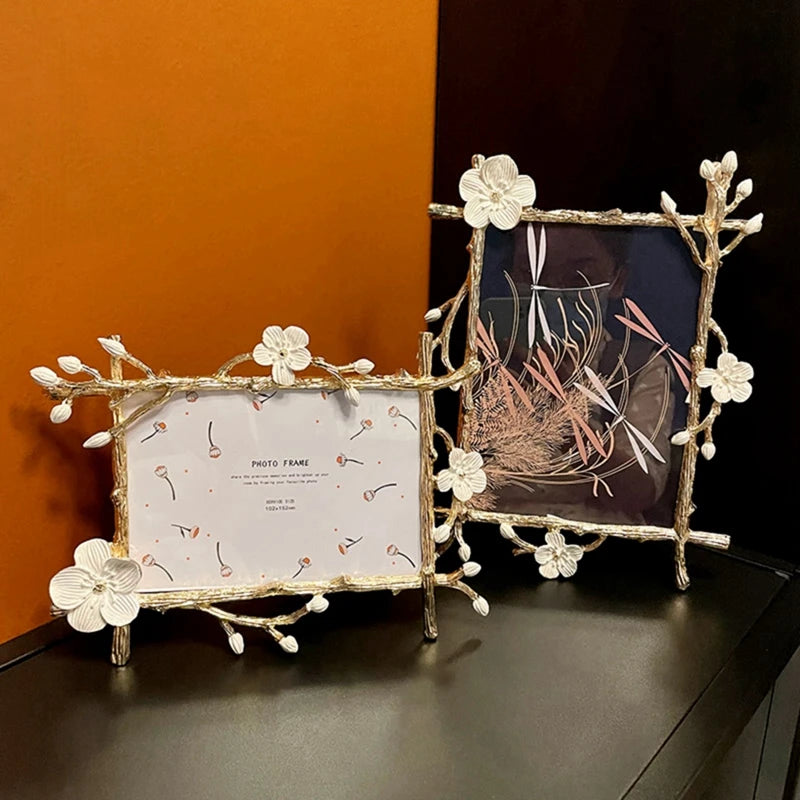 Nordic Style Metal Photo Frame Flower Decor Golden Metal Frame For Pictures Holder Photocards Room Decoration Valentine's Gift
