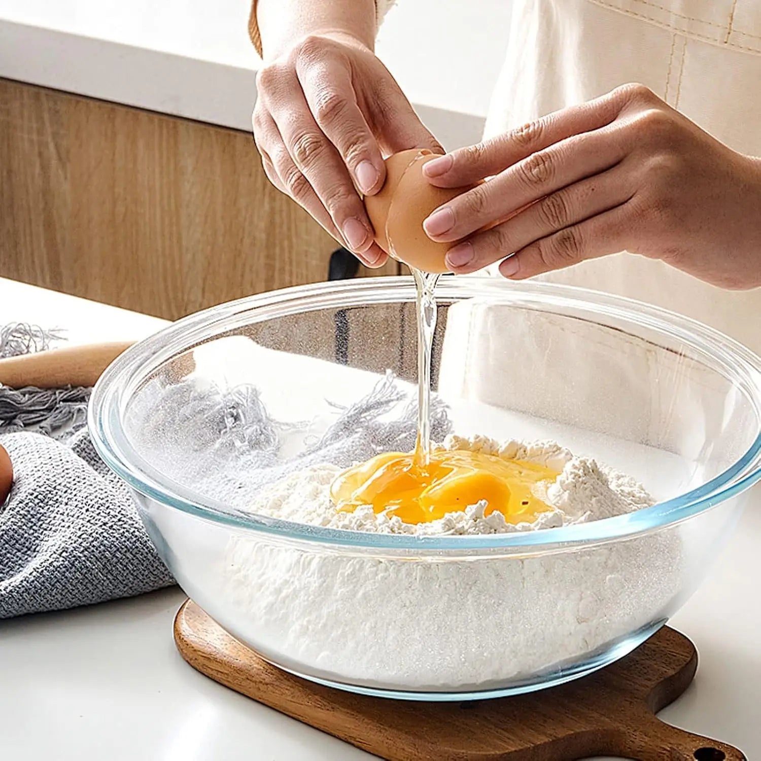 8-Piece Glass Mixing Bowl Set with Lids (0.6QT-4QT), Microwave-Safe for Kitchen Baking, Prepping, Serving & Storage