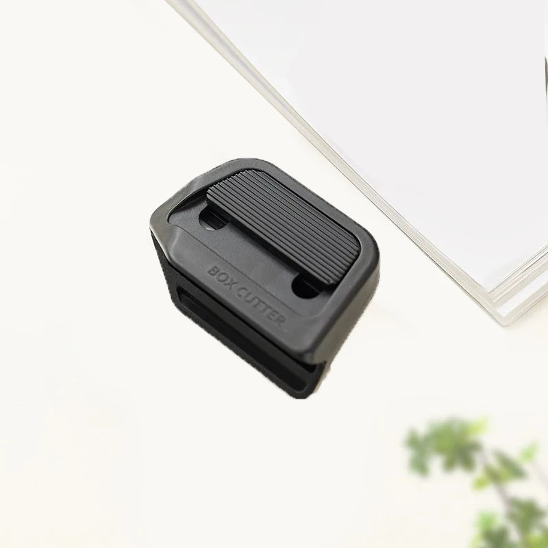 New Magnetic Box Cutter Automatic Retractable Portable Anti-Stick Safety Knife for Opening Packages Express Parcel Crafts Cutter