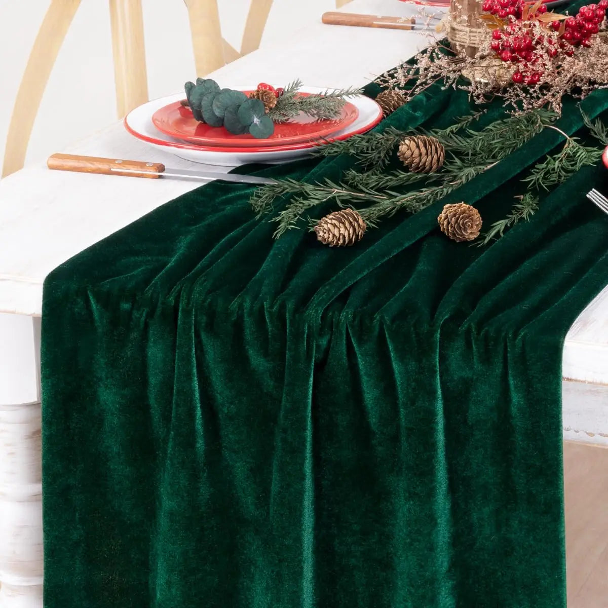 8Pcs-29x120 Inches Emerald Green Velvet Table Runner ,Soft Luxurious Fall Table Runners 10ft Long,for Wedding Bridal Shower Than