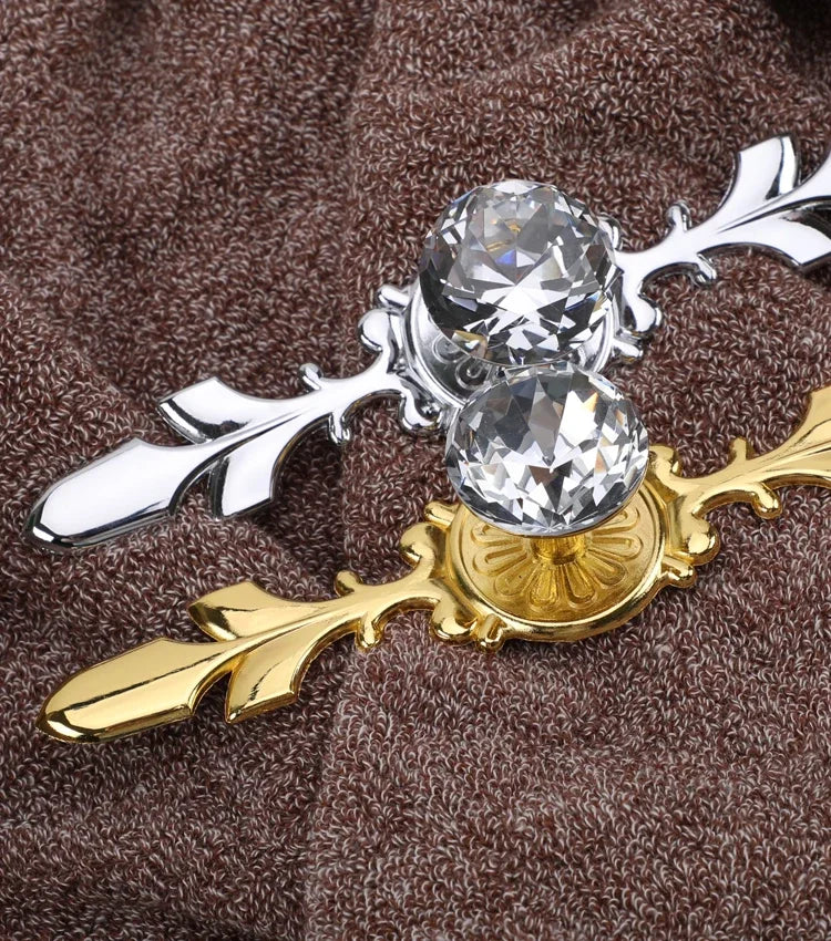 Luxury Diamond Crystal Handles Knobs for Shoebox Cabinet Closet Door Drawers and Wardrobe Pulls Elegant and Durable Design